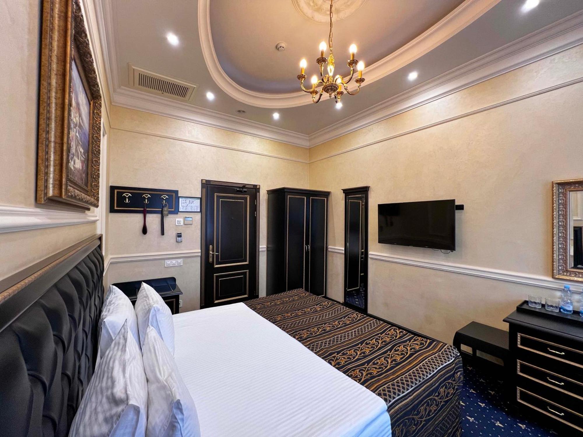 Hotel Villa le Premier Maestro Odesa Exterior foto